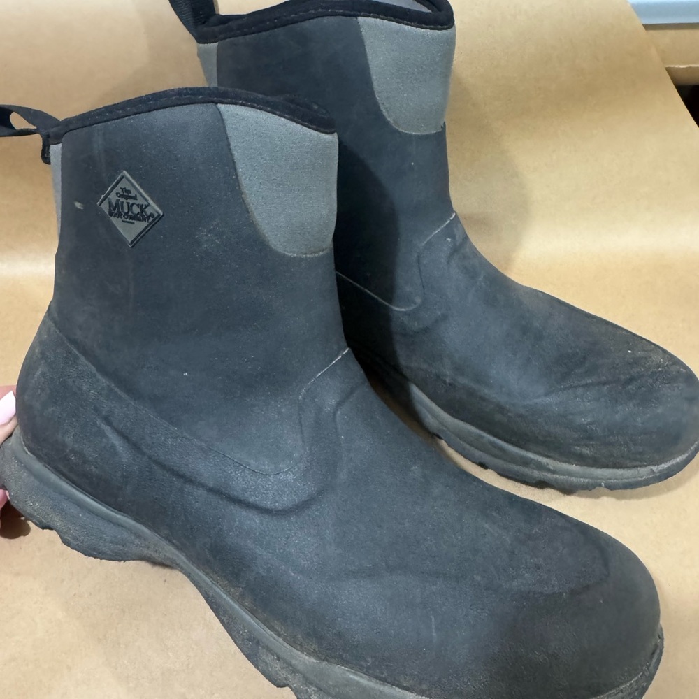 Men’s Muck Boots Sz 12